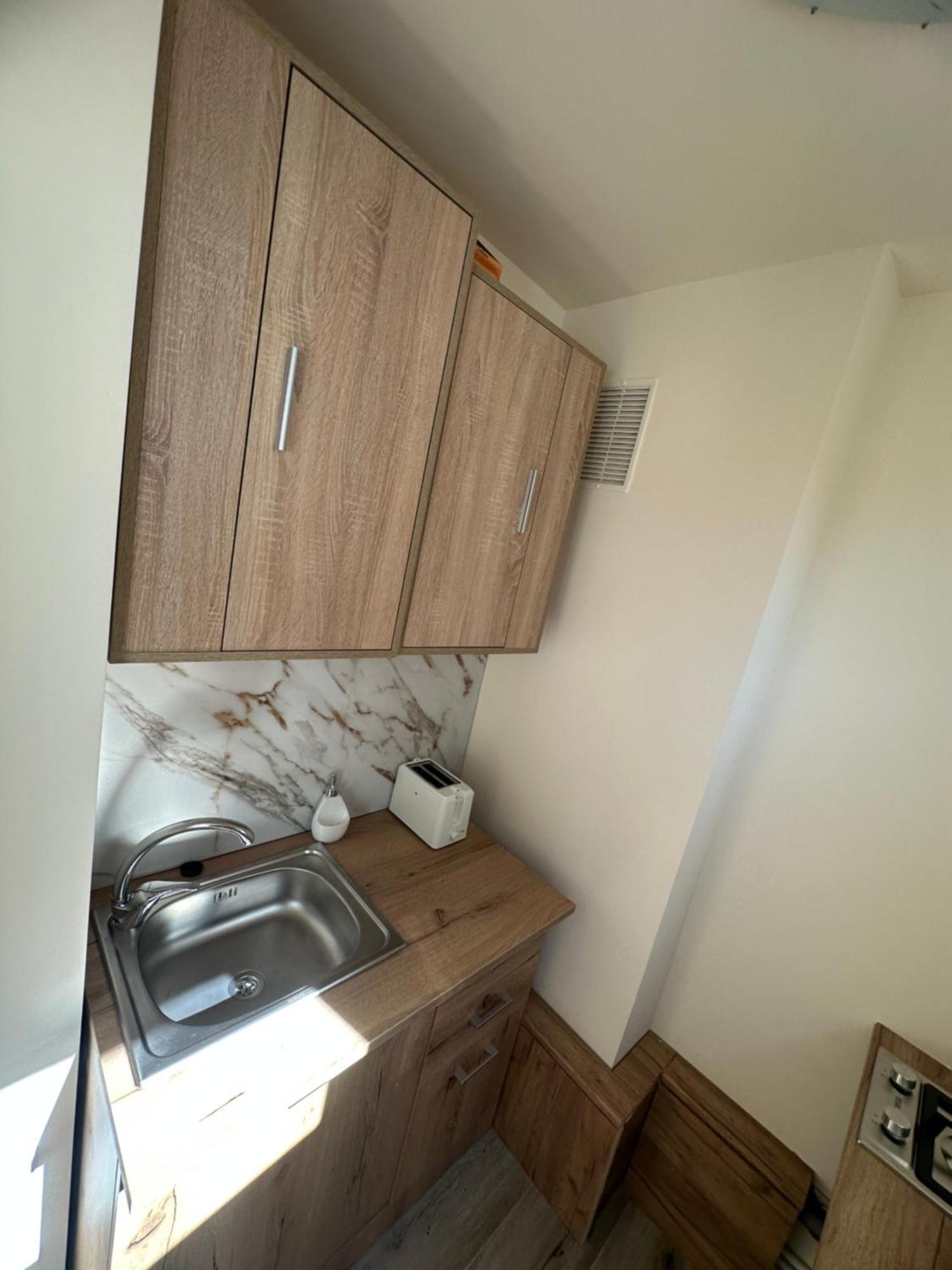 Angel House Apartment Deva Ngoại thất bức ảnh